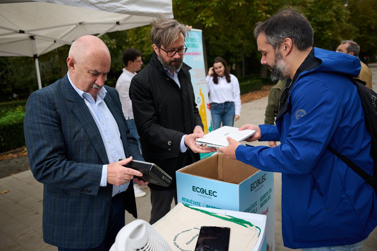 Noticias / Berriak - Gobierno de Navarra (@noticiasgob_na) on Twitter photo El último año se recogieron en Navarra más de 1700t de residuos de aparatos eléctricos y electrónicos domésticos
➡️Aierdi incide en la importancia de depositar estos residuos en los puntos limpios #GreenWeek
@Traperos_Emaus
<a href="/AspaceNavarra/">Aspace Navarra</a>
📎Info: navarra.es/es/-/nota-pren… El último año se recogieron en Navarra más de 1700t de residuos de aparatos eléctricos y electrónicos domésticos
➡️Aierdi incide en la importancia de depositar estos residuos en los puntos limpios #GreenWeek
@Traperos_Emaus
<a href="/AspaceNavarra/">Aspace Navarra</a>
📎Info: navarra.es/es/-/nota-pren…
