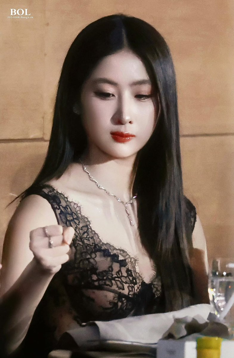 🫧🌟 I vote #YokoApasra for #PopGoldenAwards2024 <a href="/Yoko_apasra/">Apasra</a>