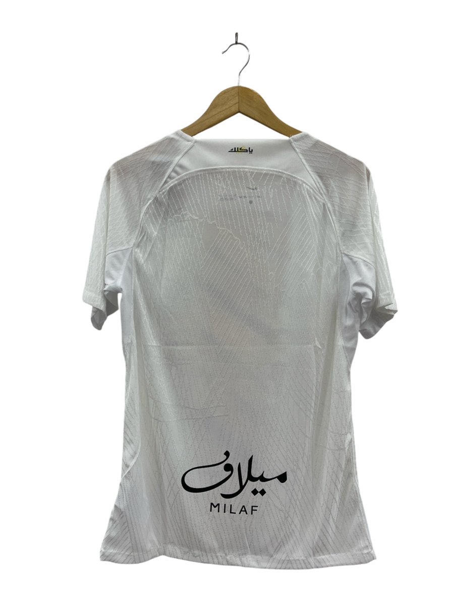 اونسايد tweet media