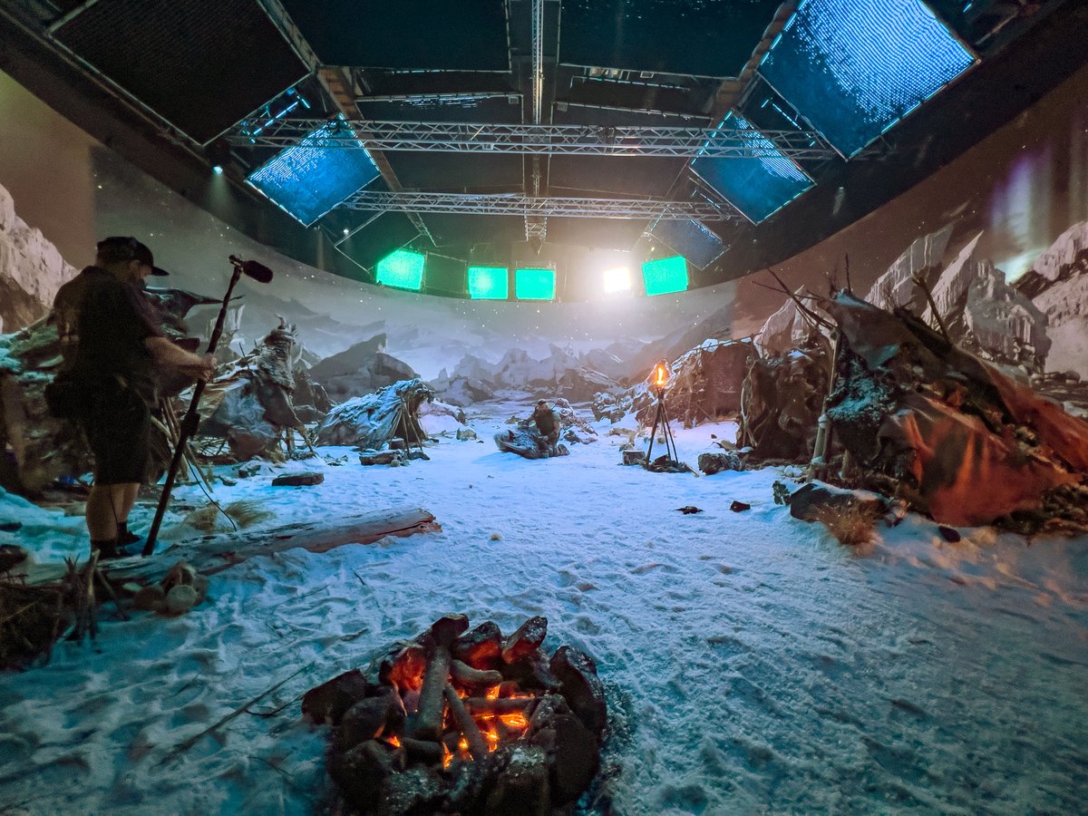 Travel through time. From the Viking era to 1920s New York to the Ice Age.

In a conversation with <a href="/TVBEurope/">TVBEurope</a>, Dimension and DNEG 360’s #VirtualProduction Sup James Dinsdale shares the #filmmaking techniques behind #TimeBandits.

Pg 42: bit.ly/3zSXNBC