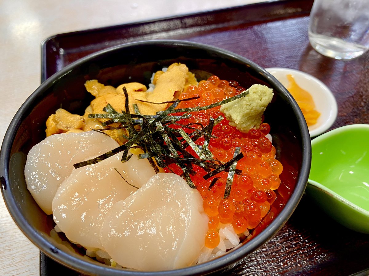 海鮮丼久しぶりに食べた 