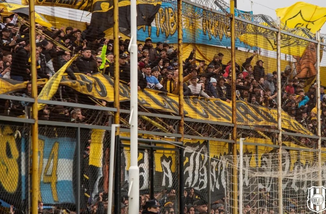 🔜 El próximo sábado a las 15:35hs #Olimpo recibira a San Martin de Formosa en el Carminatti por los 8vos de final de la revalida.

🏟 La sanción del Aprevide fue levantada y el #Aurinegro podrá jugar esta final a cancha llena.

#federala #olimpo #sanmartinformosa #futbol