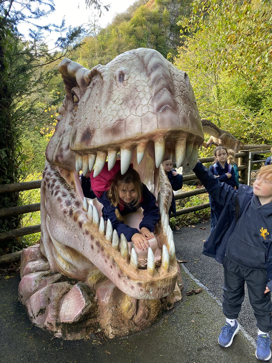 Haberdashers' Monmouth Prep School (@monprepschool) on Twitter photo Year 3 have arrived at The National Showcaves Centre for Wales and are excited to explore the caves after meeting the dinosaurs. 🏴 🦖🦕 <a href="/Habsmonmouth/">Haberdashers' Monmouth School</a> <a href="/showcaves/">Dan-yr-Ogof</a> Year 3 have arrived at The National Showcaves Centre for Wales and are excited to explore the caves after meeting the dinosaurs. 🏴 🦖🦕 <a href="/Habsmonmouth/">Haberdashers' Monmouth School</a> <a href="/showcaves/">Dan-yr-Ogof</a>
