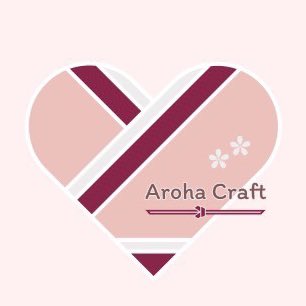“Aroha”はマオリ語で愛や調和を意味し、その気持ちをハートの形で表現して着物のデザインを取り入れました。

廃棄される運命にあった着物や帯が新しく生まれ変わり、手に取った方が自然と笑顔になること。

そして、心が少しでも温かくなり、幸せを感じていただけたらと思っています🫶🏼

#ArohaCraft