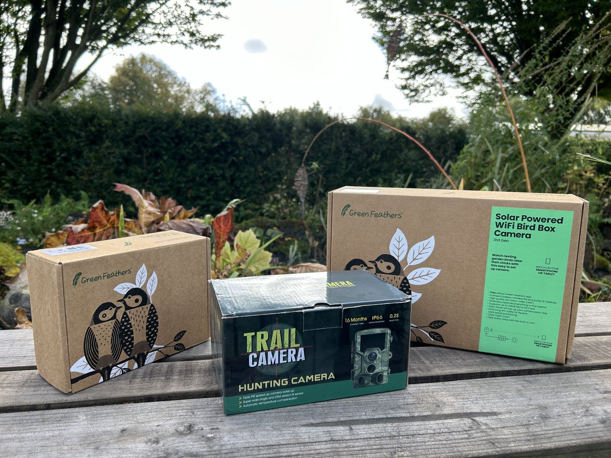 Garden Organic (@gardenorganicuk) on Twitter photo Christmas came early for our head #gardener Emma this week - when she took delivery of three gifted #wildlife cameras from our lovely friends <a href="/GreenFeathersUK/">Green Feathers</a>! A huge thank you - we're very excited about using them. Close-ups of wildlife coming soon!๐ฆ Christmas came early for our head #gardener Emma this week - when she took delivery of three gifted #wildlife cameras from our lovely friends <a href="/GreenFeathersUK/">Green Feathers</a>! A huge thank you - we're very excited about using them. Close-ups of wildlife coming soon!๐ฆ