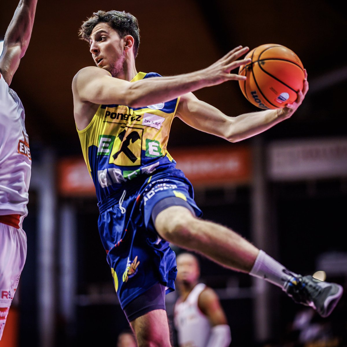 Trotz einer besseren zweiten Halbzeit musste der UBSC die erste Saisonniederlage hinnehmen. 

Spielbericht 📰 shorturl.at/MOoGy

#ubscgraz #togetherforGraz