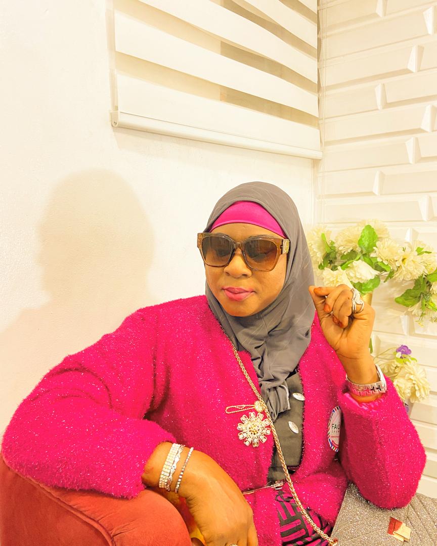 FaolatC's tweet photo. Mama FAOLAT!🌹🌹🌹 https://t.co/JwWaacAcEM