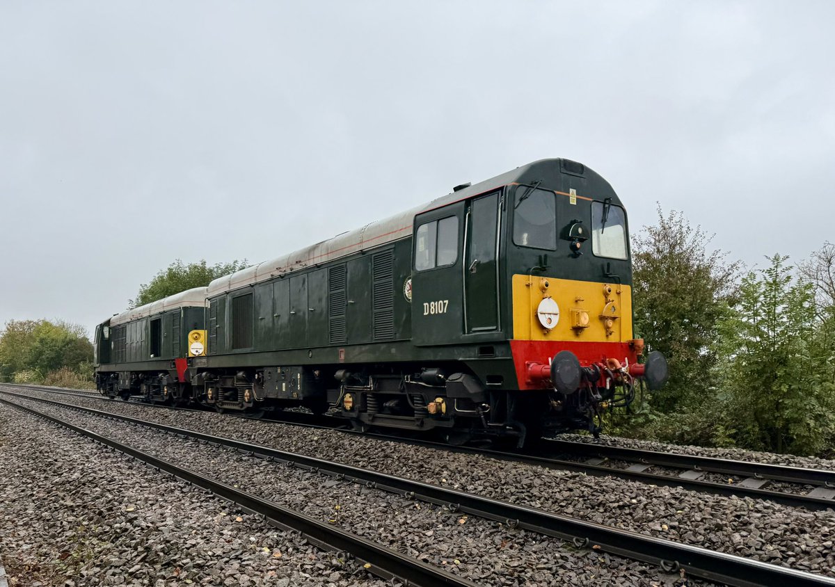 pdiddywoodcock's tweet image. 20107/096 at Hare Park on todays OZ44 Barrow Hill - Carlisle Upperby #class20