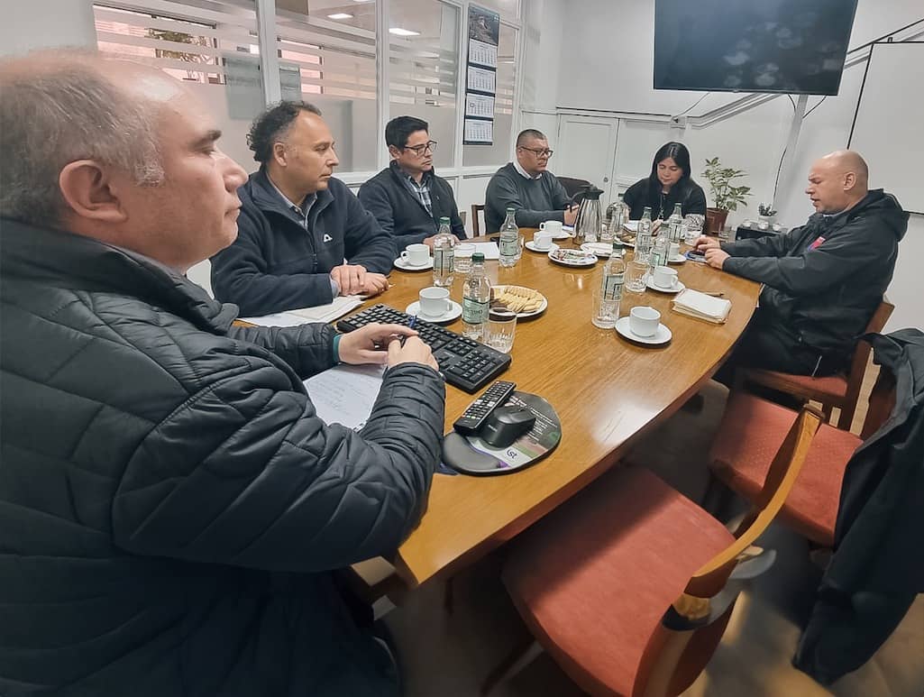 Daniel Jana, director regional de Sence: “ASMAR es la primera empresa inscrita para la feria laboral que busca apoyar a los extrabajadores de Huachipato”
suractual.cl/2024/10/09/dan…