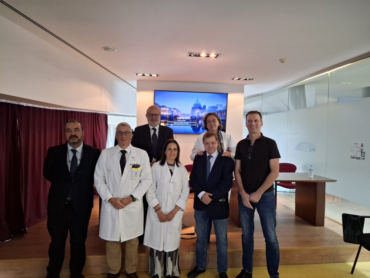 Hoy, en la sala Luis Calandre del Hospital Santa Lucía, se ha realizado la exposición del Proyecto técnico de gestión de María Balsalobre Salmerón para la jefatura de servicio de Cirugía General y Digestivo del Complejo Hospitalario.
<a href="/Murciasalud/">Murciasalud</a> <a href="/AytoCartagenaES/">Ayuntamiento de Cartagena</a> <a href="/AytoMazarron/">Ayto. Mazarrón</a>