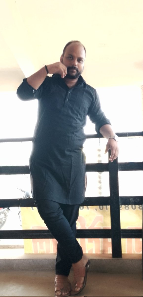 इतिहास गवाह है कि नेताओं की कुर्सी जनता ने बनाई मगर

 राजपूतों की राजगद्दी उनकी वीरता ने बनाई !!

jai Rajputana