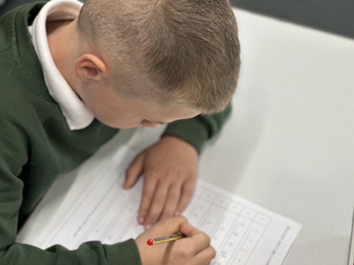 MrsHyear5's tweet photo. Great collaboration this morning, needing to know the previous and next decade to work out a number and then check using a number line!  We are getting to grips with year 2! @all_cofe #teamasb @NCETM #collaboration #primarymaths #limitless https://t.co/AwYcyIenNT