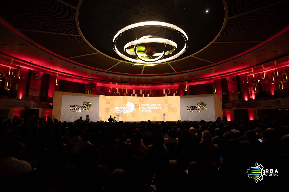 Clarity_PR's tweet photo. #AfCFTA is the world’s largest free trade area, uniting 1.2 billion people across Africa. With the population projected to reach 2.5 billion by 2050, the potential for economic growth and regional integration is immense.  
#BiasharaAfrika2024  | #ClarityonAfrica https://t.co/3JdOKLgP49