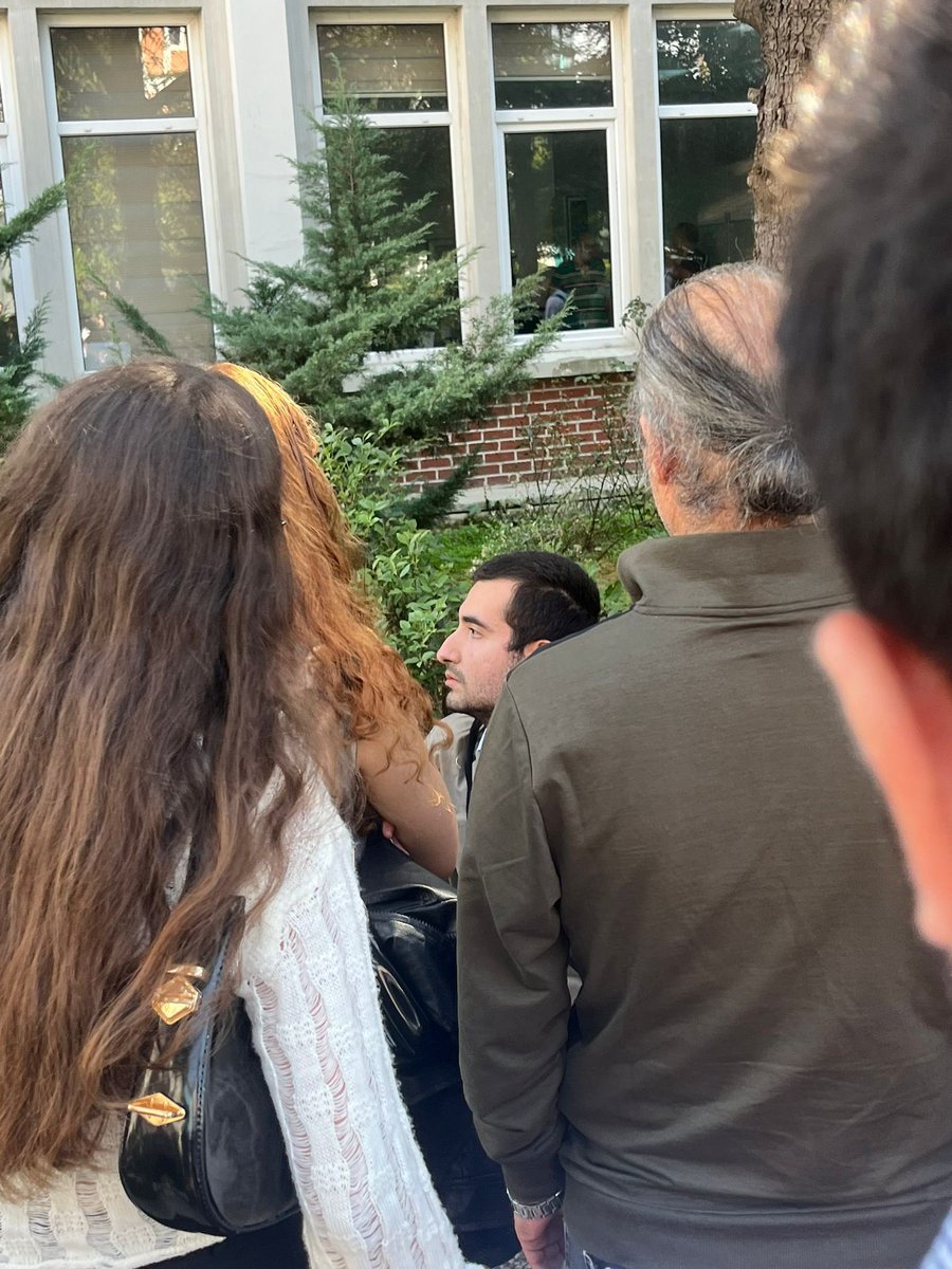 TEŞHİR EDİYORUZ.

İstanbul Üniversitesi-Cerrahpaşa'da Sosyal Bilgiler Öğretmenliği Bölümü 4. sınıf öğrencisi TACİZCİ, KADIN DÜŞMANI "Emre Seyitoğlu"nu TEŞHİR EDİYORUZ. 👇(1/3)