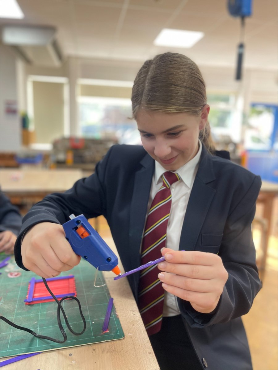 PATKingsSchool's tweet photo. Students in Craft Club have been making lovely, colourful bird feeders out of lollipop sticks. 🐦 #Wildlife #CraftClub #BeyondTheCurriculum https://t.co/5dIwwZiY0Y
