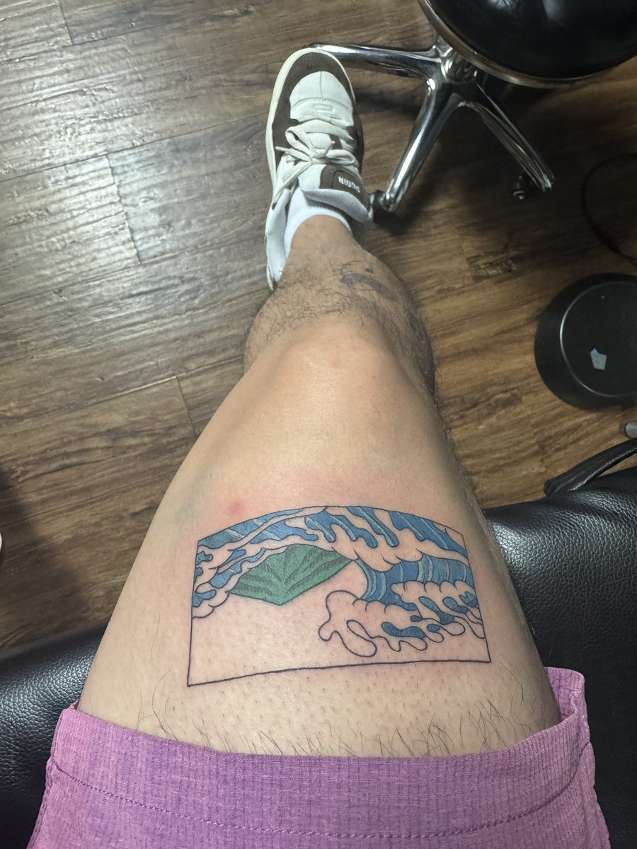 Dingstah's tweet photo. @aaronkkai’s great wave https://t.co/BU21mkKTFy
