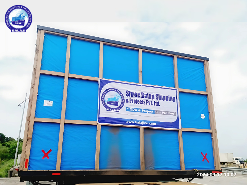 BalajiShipping's tweet photo. 🚛 Seamless Turbine Transport Amidst Rough Weather Conditions: 54 Tons from Bangalore to Mombasa 

📧 Contact us at info@balajico.com for your heavy-lift and special cargo needs.

#Logistics #TurbineTransport #HeavyLift #ProjectCargo #SpecialCargo #SBSP #FreightForwarding https://t.co/uXXGoKdPCG