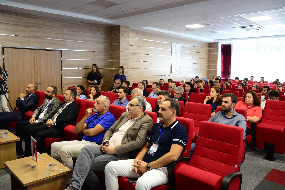 educconorg's tweet photo. Educcon 2024 Konferansı, Kahramanmaraş Sütçü İmam Üniversitesi ve Kahramanmaraş Teknokent ev sahipliğinde, Turkish Journal of Education (TURJE) ve Ankara Üniversitesi’nin desteği ile 27 Eylül 2024 tarihinde "AI and Robotics in Education" gerçekleştirilmiştir https://t.co/vOpxNjxBrG