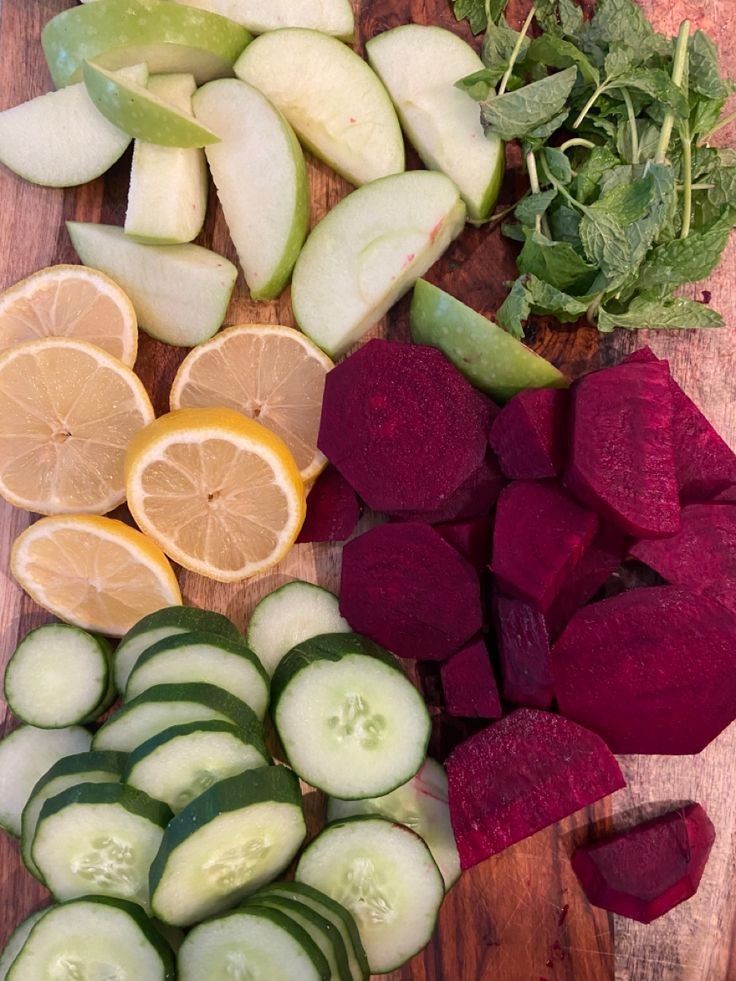 Now_Glowing's tweet photo. Unlock the power of nature in a glass! This juice oxygenates blood, boosts iron absorption, supports liver detox &amp; reduces oxidative stress. It balances pH,  gives you glowing skin, sharper focus, &amp; lasting energy.

#GirlTalkZA Yolanda Zille Black Friday Somizi Chris Brown https://t.co/kYTGkNLgNW