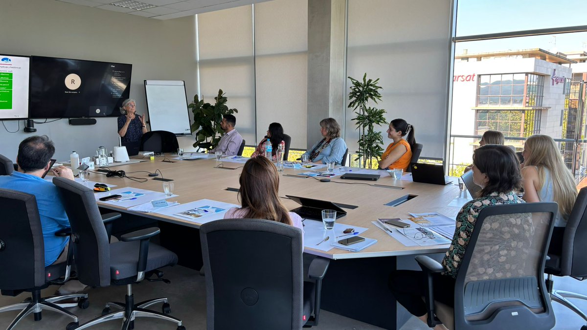 🧀✨ Esta semana, estamos emocionados de impartir un curso de Análisis Sensorial de los quesos para ALDI supermercados en sus instalaciones de San Cugat del Vallés. 🛒
#EILZA #AnálisisSensorial #Quesos #ALDI #EscuelaDeQuesos #Gastronomía #FormaciónLáctea