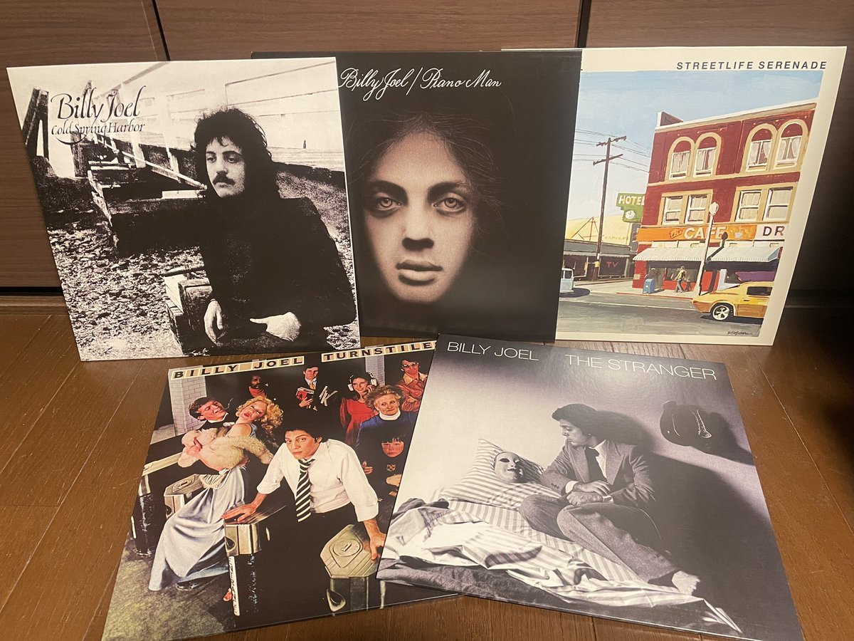 BILLY51144685's tweet image. ビリーの歌を感じたく、Cold Spring Harborから順に歌いまくりしてみているカラオケにないものはHDMIで繋いで歌ってみた聴くのとまた違う発見がある。この日はThe strangerまで4時間以上かかった💦楽しかったけど #billyjoel #カラオケ #coldspringharbor #thestranger #ビリージョエル