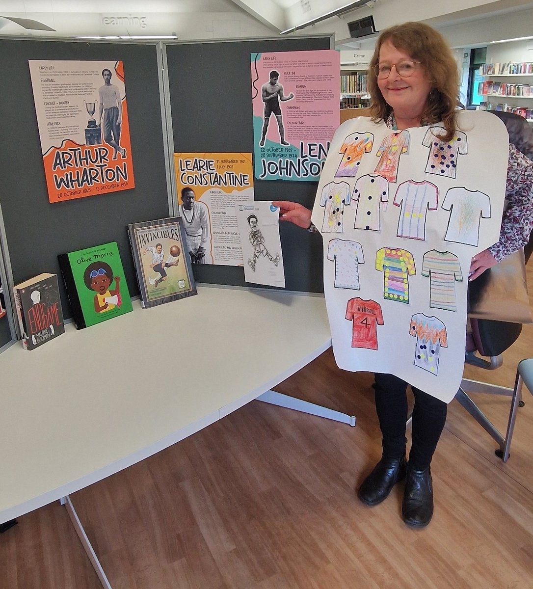 LancsLibraries's tweet image. Designing football shirts and colouring images of Arthur Wharton, ex Preston North End goalkeeper and one of the first black footballers.
Thanks to PNE Community and Education Trust
#BlackHistoryMonth #IngolLibrary