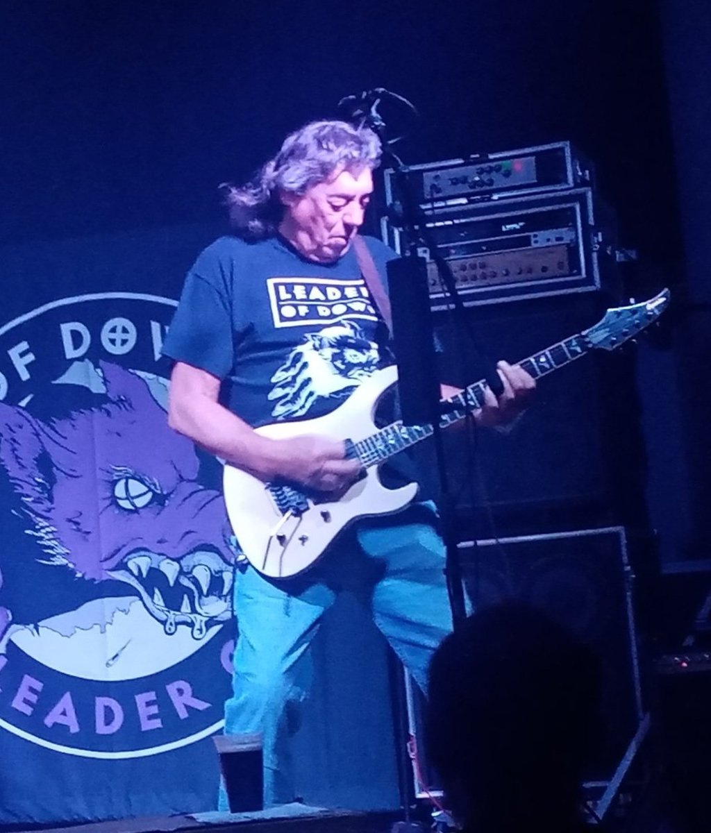 leonski700's tweet photo. Many Happy Returns to #DennisStratton #IronMaiden 🎂🎸🎶 Always a pleasure to meet him. Cheers Den. 🍺 https://t.co/9TWcVbwBql
