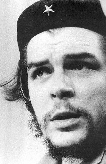 El Che no solo venció a sus enemigos, venció a la muerte, cayó para inmortalizarse, convirtiéndose en un símbolo para las heroicas juventudes que en todos los lugares del 🌏 combaten contra la injusticia y por la libertad.

A 57 años de su muerte
¡Hasta la Victoria Siempre! ✊🇨🇺