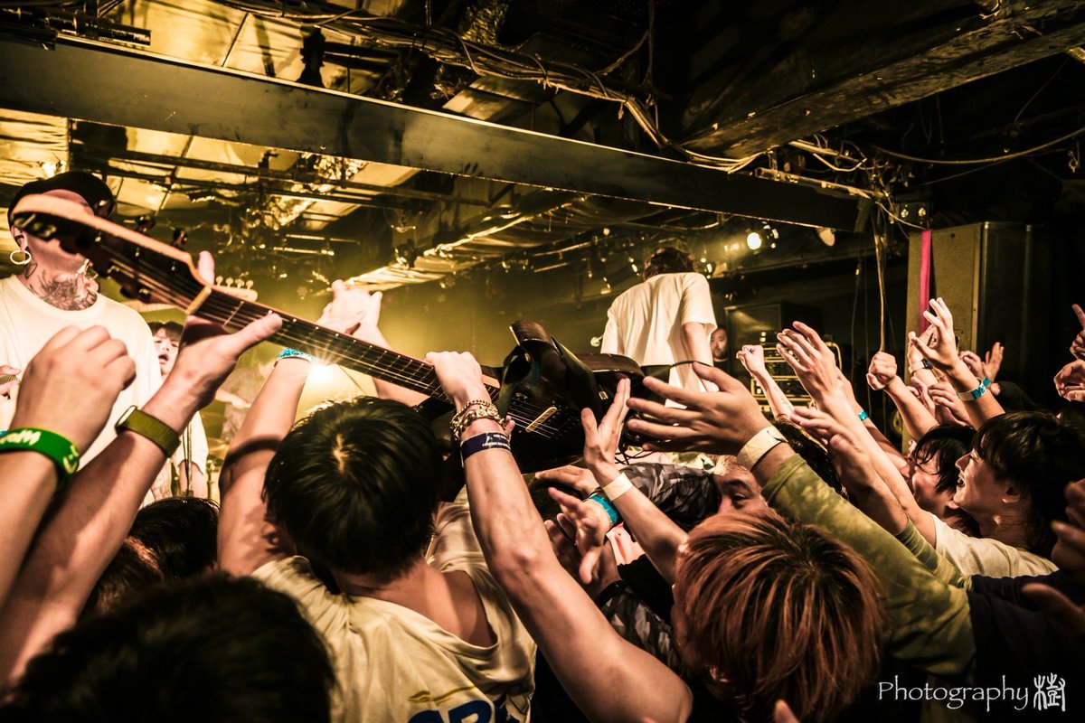 hey_ko_hey's tweet photo. #FIREONFIRE
遅くなりましたが◎
#ITFF2024 一緒に遊んでくれた皆さんまじあざました◎
めちゃ良いライブ出来たし、@Zephyren_gen さんを祝えてよかった◎

色んな想いもありつつ、皆が各々のスタイルで自由に楽しみながらもハイパーカオスで最高でした◎
またあそぼね◎

📷→@itsukingg https://t.co/an668ShogD