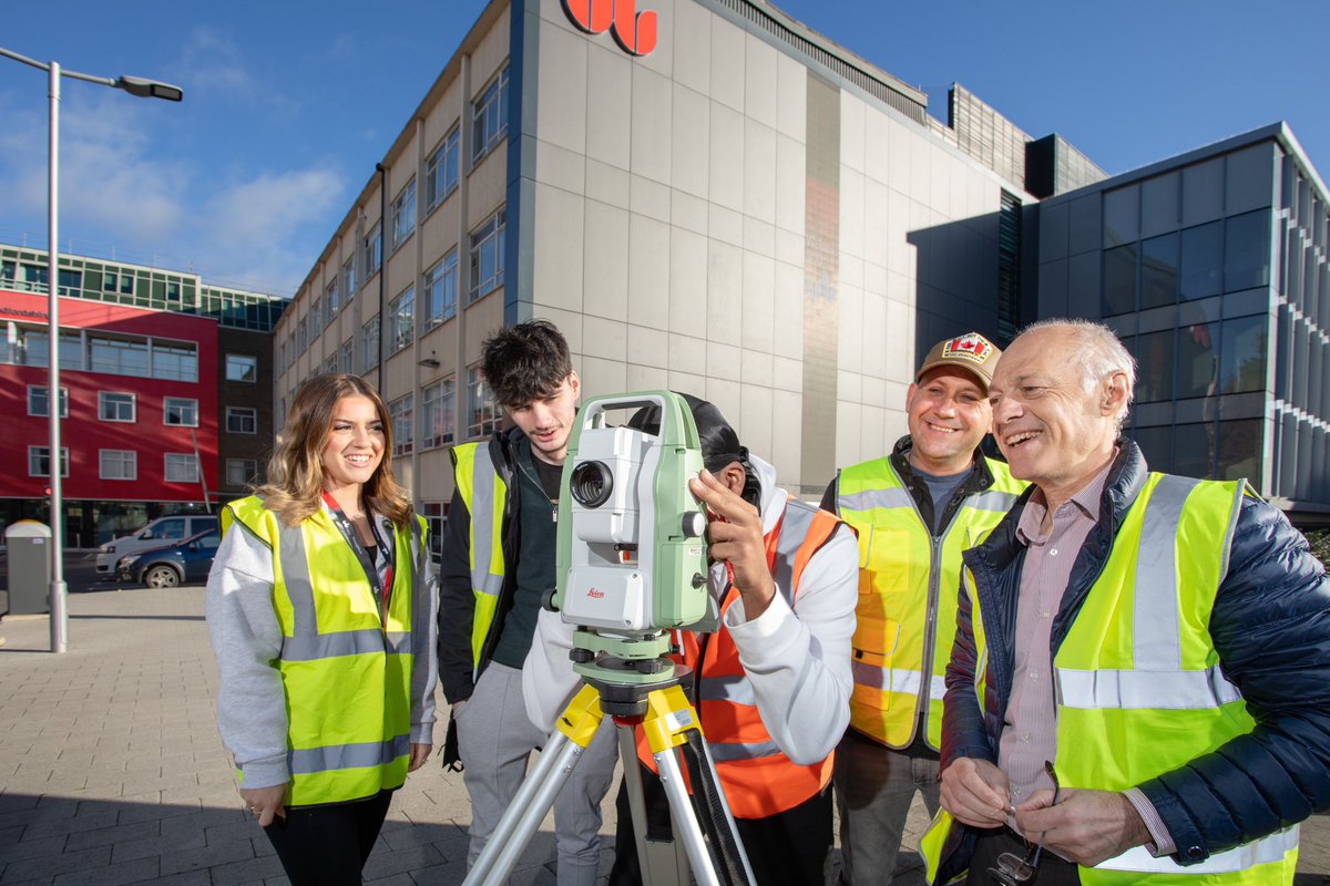 uniofbeds_STEM's tweet photo. Visit our Open Day this Saturday, 12 October 🗓️ in #Luton &amp; #Bedford. Discover our courses in #Psychology #ComputerScience 💻#Construction 🚧 #Engineering 🔧 and #LifeSciences 🧪 
Book now at https://t.co/9GaGrzV09W 📲 https://t.co/L1kuuvf92Y