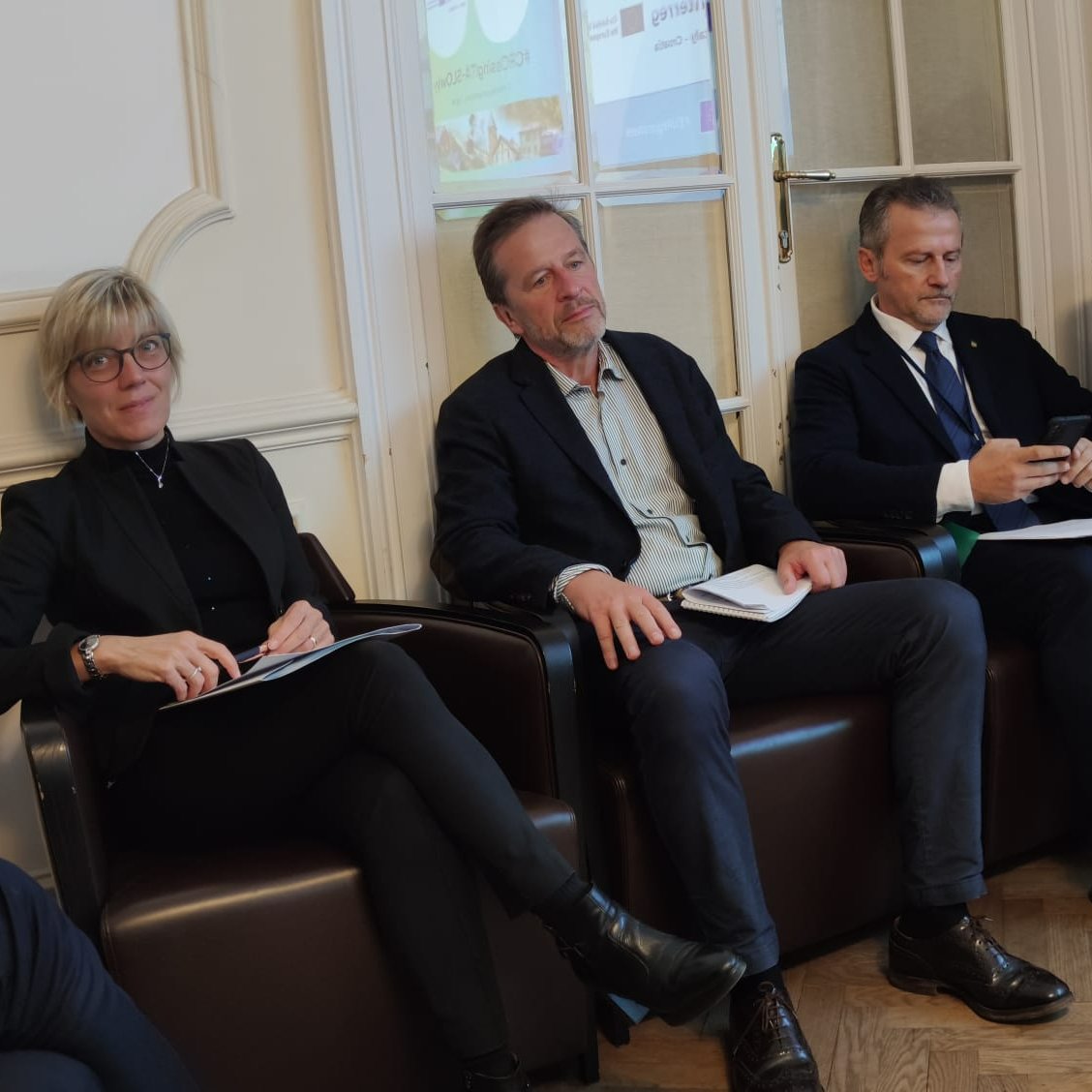InterregITASLO (@interregitaslo) on Twitter photo 🇮🇹 Il nostro team alla 22. #EURegionsWeek assieme a <a href="/ItalyCroatia/">Interreg Italy-Croatia Programme</a>
🇸🇮 Naš tim na 22. #EURegionsWeek skupaj z Interreg Italija-Hrvaška
#CROssingITASLOwly #InterregITASLO
#CohesionPolicy 🇮🇹 Il nostro team alla 22. #EURegionsWeek assieme a <a href="/ItalyCroatia/">Interreg Italy-Croatia Programme</a>
🇸🇮 Naš tim na 22. #EURegionsWeek skupaj z Interreg Italija-Hrvaška
#CROssingITASLOwly #InterregITASLO
#CohesionPolicy