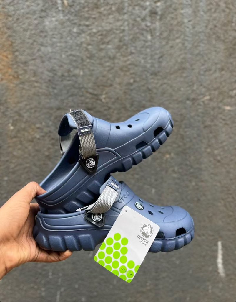 AY_K3nnedy's tweet image. Comfort meets style in every step! 🐊✨ #CrocsLife

• Call/Text: +250787411331
        Dm Us For Business…

#OnlyKicks 🥶🔥