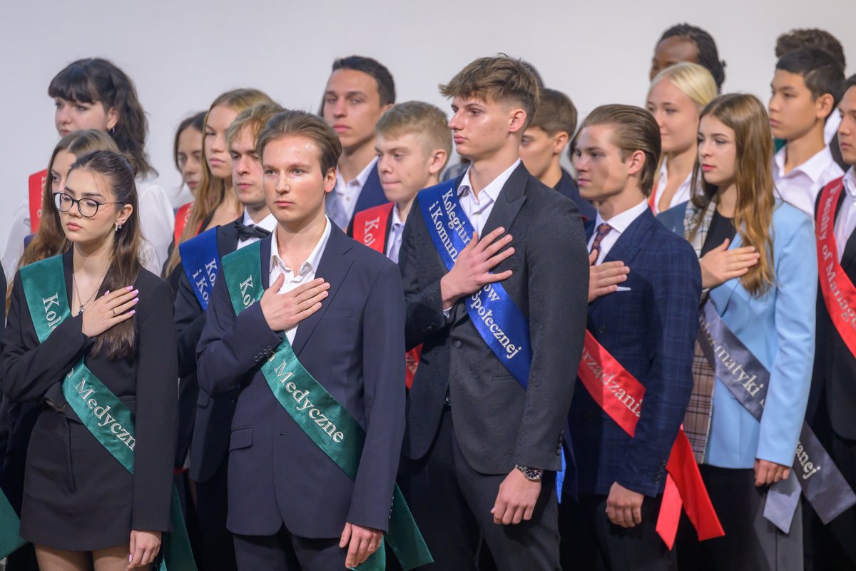 Teresa Kubas-Hul Wojewoda Podkarpacki (@tkh_teresa) on Twitter photo 🎓<a href="/WSIiZ_Rzeszow/">WSIiZ w Rzeszowie/UITM in Rzeszow</a> zainaugurowała nowy rok akademickiego 2024/2025.
📚 #WSIiZ to uczelnia, która od 28 lat kształci studentów niemal z całego świata na 17 kierunkach, w tym aż 3 nowościach: marketing i nowe media, analityka biznesowa i Big Data oraz analityka danych w biznesie. 🎓<a href="/WSIiZ_Rzeszow/">WSIiZ w Rzeszowie/UITM in Rzeszow</a> zainaugurowała nowy rok akademickiego 2024/2025.
📚 #WSIiZ to uczelnia, która od 28 lat kształci studentów niemal z całego świata na 17 kierunkach, w tym aż 3 nowościach: marketing i nowe media, analityka biznesowa i Big Data oraz analityka danych w biznesie.