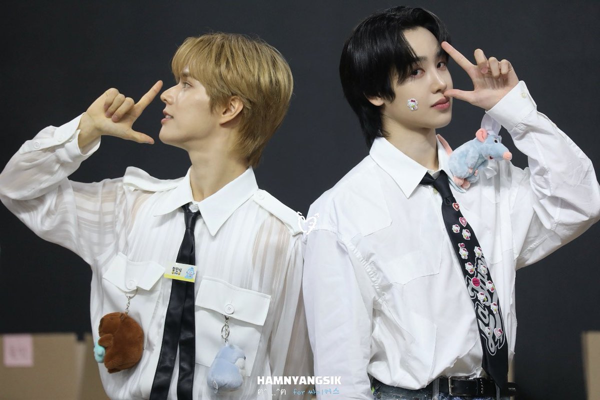 241009 =^..^=

얼굴 왕자님들…

#JINSIK #진식 
#HUNTER #헌터
#XIKERS #싸이커스