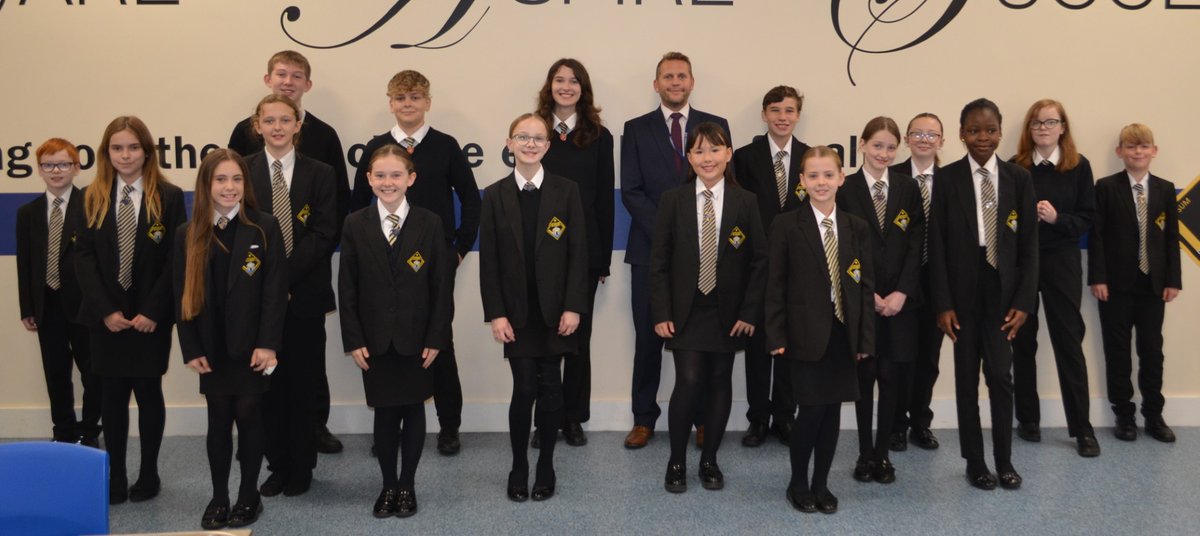 CastlefordAcad's tweet photo. 👥 Meet the Rest of Our Student Leaders! 👥
Here are our other student leaders from the aforementioned year groups. We are now fully stocked and ready to make a positive impact! 🌟 Working together to achieve excellence for all! #StudentLeaders  #LeadershipInAction https://t.co/1ZzPHeK0cr