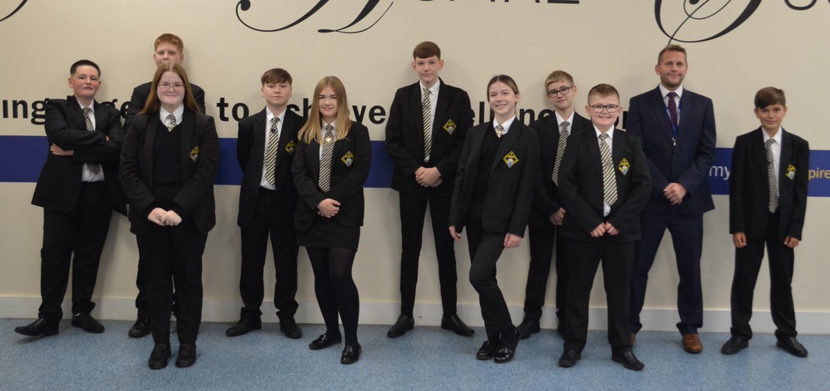 CastlefordAcad's tweet photo. 👥 Meet the Rest of Our Student Leaders! 👥
Here are our other student leaders from the aforementioned year groups. We are now fully stocked and ready to make a positive impact! 🌟 Working together to achieve excellence for all! #StudentLeaders  #LeadershipInAction https://t.co/1ZzPHeK0cr