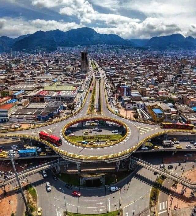 🚨‼️IMPRESIONANTE ‼️🚨

Así va a quedar la glorieta de los Gallos y la María Mulata en Valledupar 😱