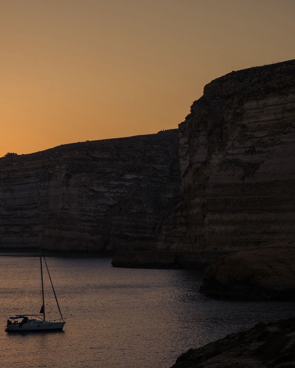VisitGozo's tweet photo. Xlendi is one of our favourite places to watch the sun go down, for beautiful views like these 😍

Have you watched the sun go down on our coastline yet? 🌅

📸 @carl_xuereb

#xlendi #xlendibay #gozo #gozoisland #gozosunset #xlendisunset #exploregozo #gozosunsets #travellovers https://t.co/g2fh5bbLwB