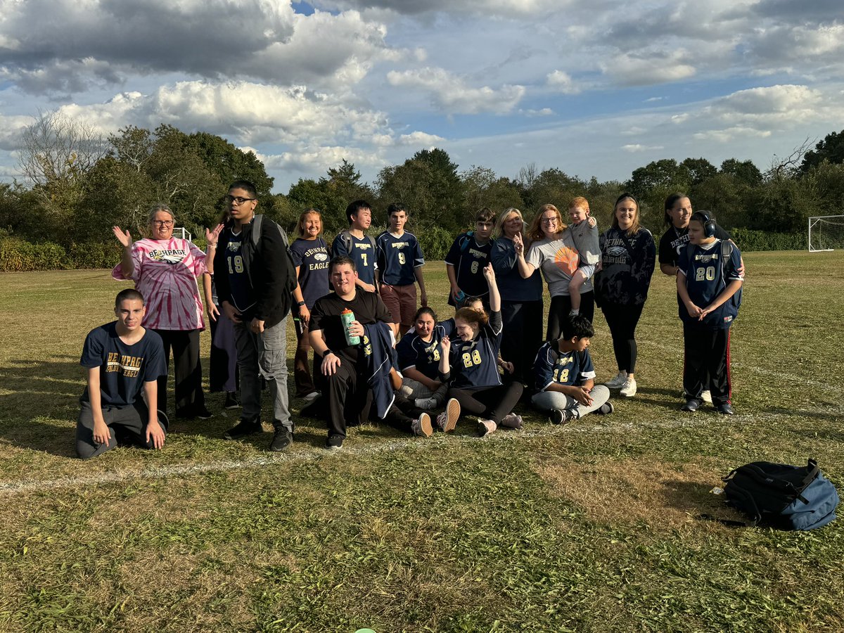 Charly Hirsch-Beckman tweet media