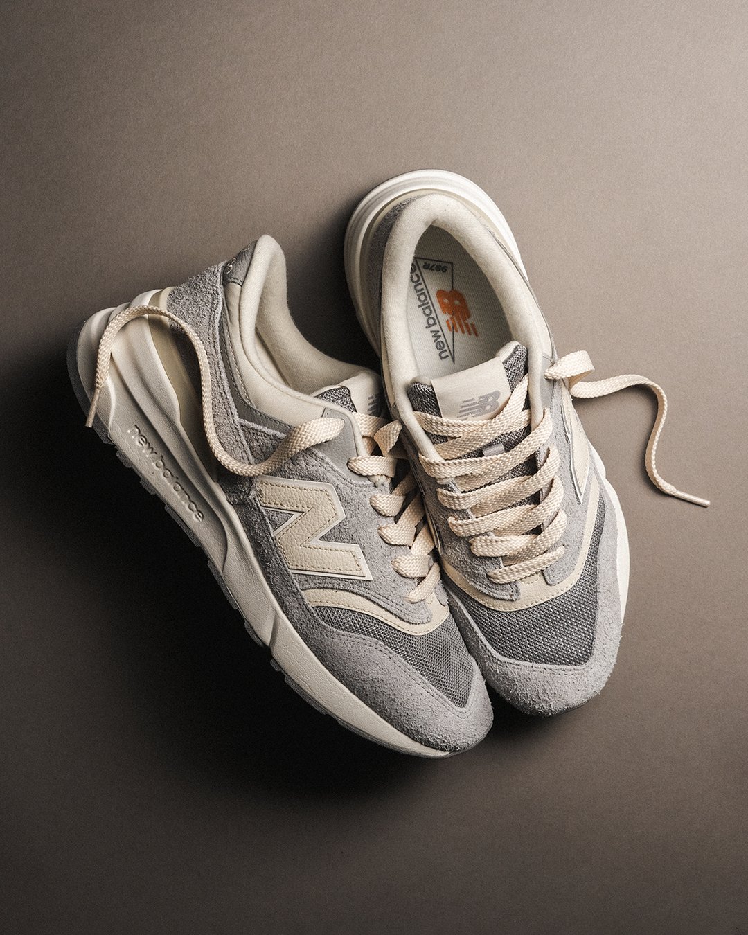 anri 冬物断捨離開始✨ ❁new balance U9060PB New Balance U740NW2｜BILLY'S ENT 公式通販
