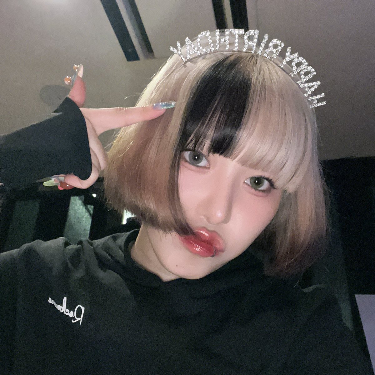 ByMiku_official's tweet photo. 今日は本当に幸せな誕生日でした🩵
22歳の美紅もどうぞよろしくお願いします🙇‍♀️
やっぱり皆最高じゃんっ！ https://t.co/HYca1oLQxa