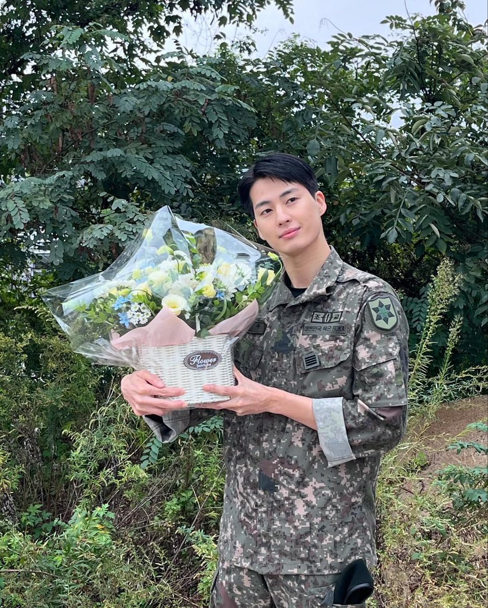 nugupromo's tweet photo. UP10TION's Kogyeol has officially been discharged from the military as of today! https://t.co/EQjr4WqyE1