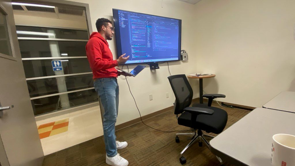 flushingtech's tweet photo. We just wrapped up another killer #hackathon, and the projects? Absolutely #next-level! 🔥 https://t.co/QD5pTaqyJL