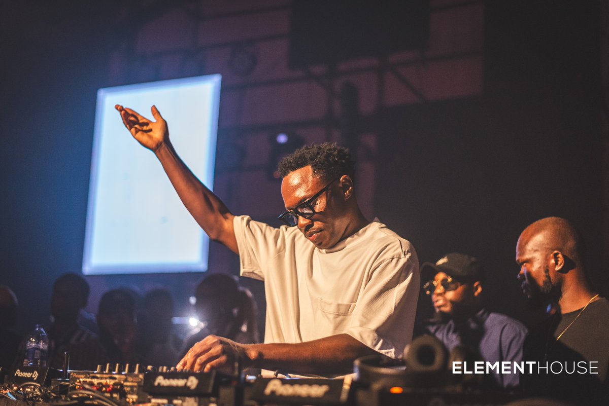 spektrumng's tweet photo. Good music, great people, better memories 🙌🎵❤️🔥
.
For the love of beats. 💓
.
#Housemusic #AfroHouse #DeepHouse #AfroDeep #Nightlife #Clubbing #Concerts #PartyinLagos #Lagos #Nigeria https://t.co/AYvV3gmiIX