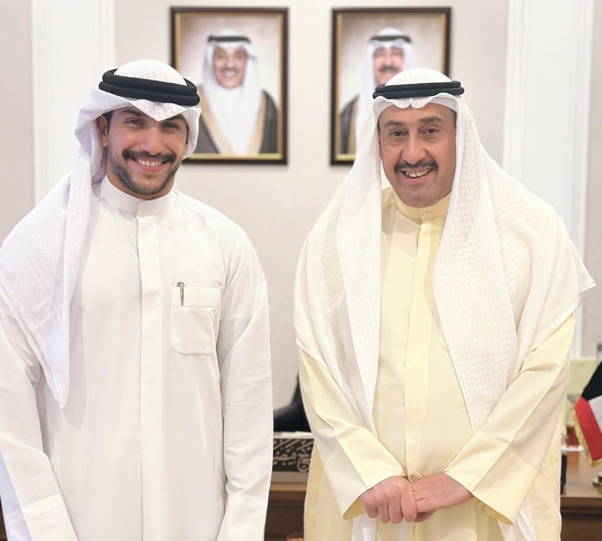 تشرّفت اليوم بلقاء معالي المستشار الشيخ: فيصل الحمود المالك الصباح الذي قدّم لي المباركة والتهنئة على ما تحصّلت عليه، والشكر موصول لمعاليه على هذا التكريم والإحتفاء الذي لا يستغرب ولا يُسْتبدَع عليه ولا على حكومتنا الرشيدة وقيادتها السامقة في حث الشباب وتشجيعهم والشد من أعضادهم.