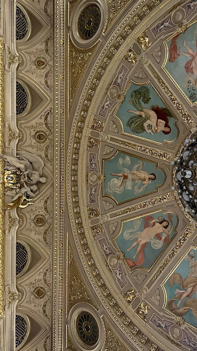 moneyjnr's tweet image. Lviv National Opera House