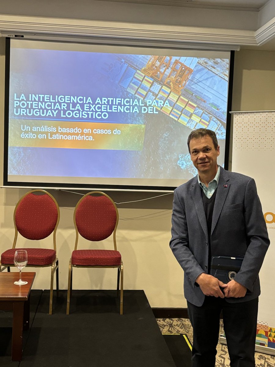 juan_opertti's tweet image. Un debate impostergable #AI aplicada al fortalecimiento de la cadena de suministro de #Uruguay #Hub #Logistico organizado por ⁦@Uy_Logistico⁩    y apoyado por la academia y sector privado ⁦@czfuy⁩ ⁦@asociacionZFA⁩ ⁦@UniversidadORT⁩