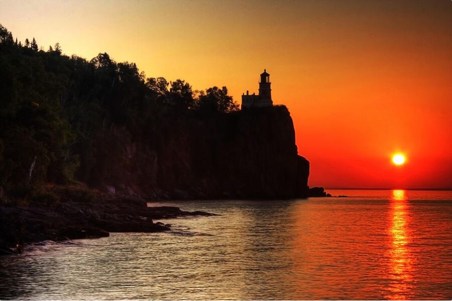 Split Rock Lighthouse - Sunrise
Lake Superior North Shore Minnesota

#Lighthouse #Minnesota #SplitRock #Duluth #LakeSuperior #GreatLakes #NorthShore #landscape
