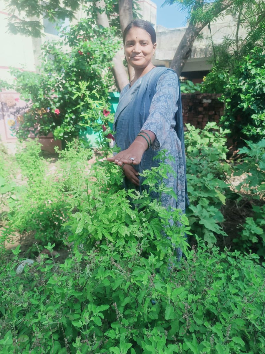 #प्रकृति_मित्र 🌱🌱
Name- अर्चना 
Designation- प्रभारी वार्डन 
Address- KGBB, नरैनी  (बाँदा) 
<a href="/shikshansamvad/">मिशन शिक्षण संवाद @shikshansamvad</a>  <a href="/teachersclubup/">teachers club</a> <a href="/UNEP/">UN Environment Programme</a> <a href="/eriksolheim/">Erik Solheim</a> <a href="/myogiadityanath/">Yogi Adityanath</a> <a href="/narendramodi/">Narendra Modi</a>
<a href="/aajtak/">AajTak</a> <a href="/DEFCCOfficial/">Department of Environment, Forest & Climate Change</a> <a href="/basicshiksha_up/">Department Of Basic Education Uttar Pradesh</a>
साभार- टीम प्रकृति मित्र