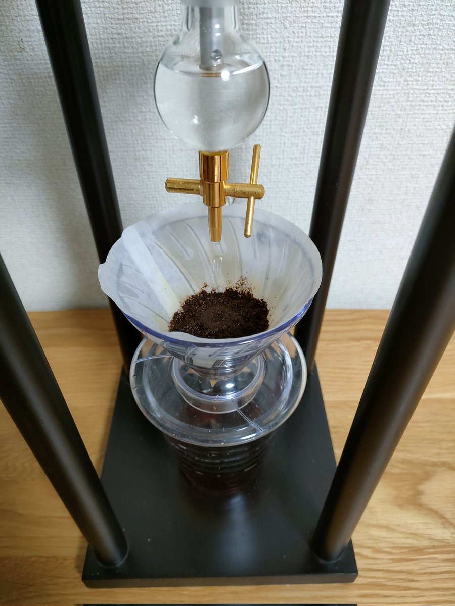millet_coffee's tweet photo. セミオートプアオーバーマシン
（ただの水出し） https://t.co/5wOLuLQKns